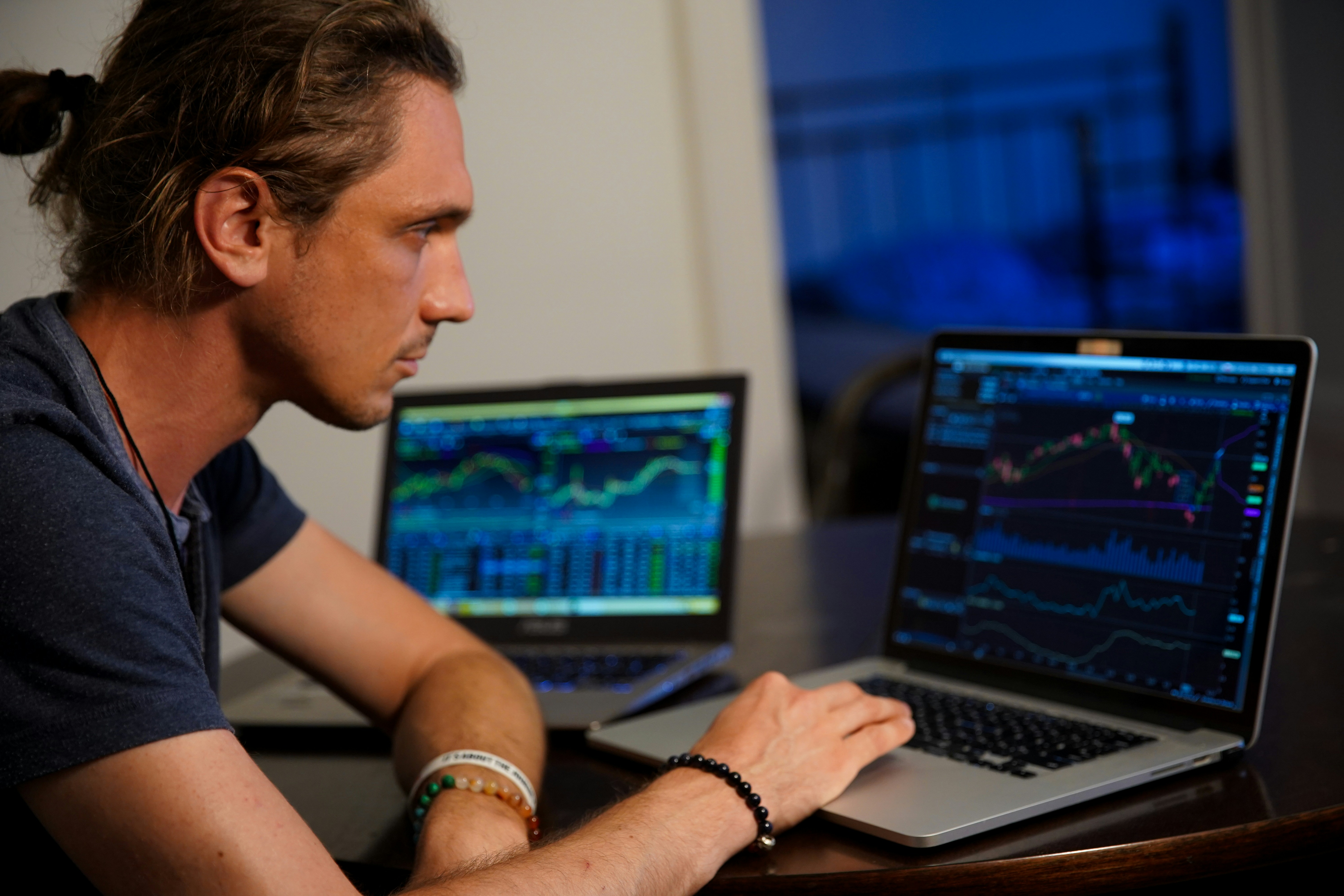 Burjex Prime: A Complete Guide to Trading Conditions, MT5 Platform, Account Types, and IB Partnership Program.